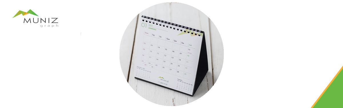 Calendário de mesa e caderno Calendário de mesa e caderno
